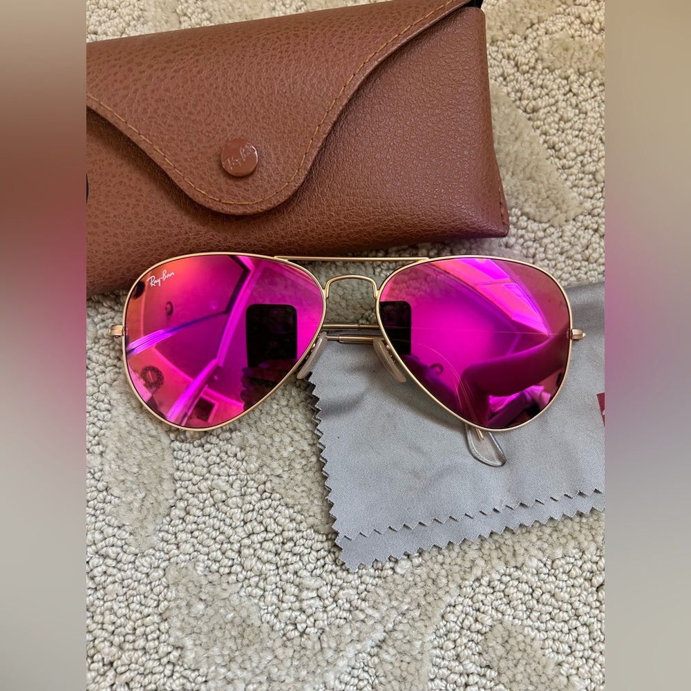 Fluorescent pink Authentic Ray Ban Aviators